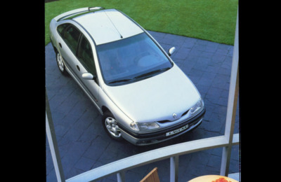 BRRENAULTLAGUNANL19949408