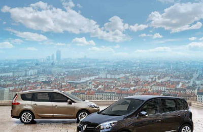 BRRENAULTSCENICUK20131507